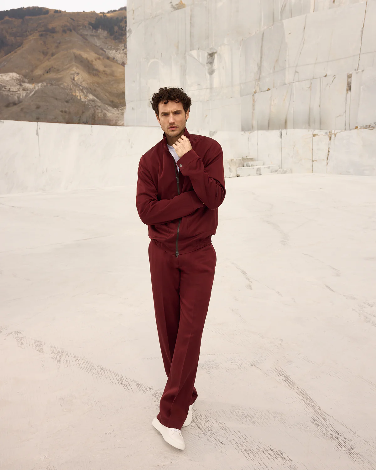 Jacheta burgundy Made to Measure, tesatura Ermenegildo Zegna