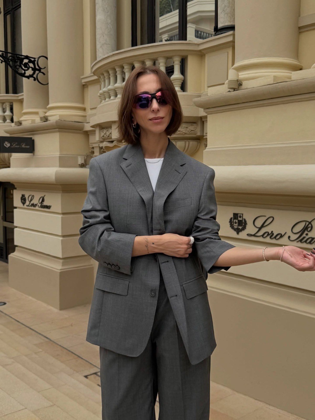 Costum de damă gri, croit la comandă — Lady V