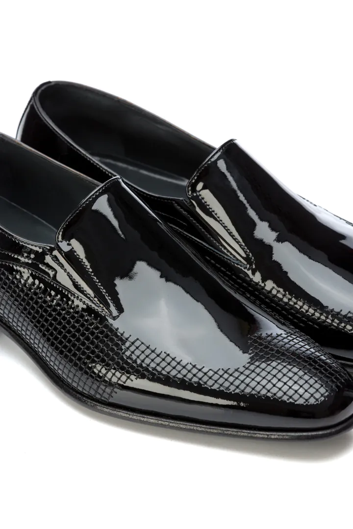TUXEDO TEXTURED LOAFERS