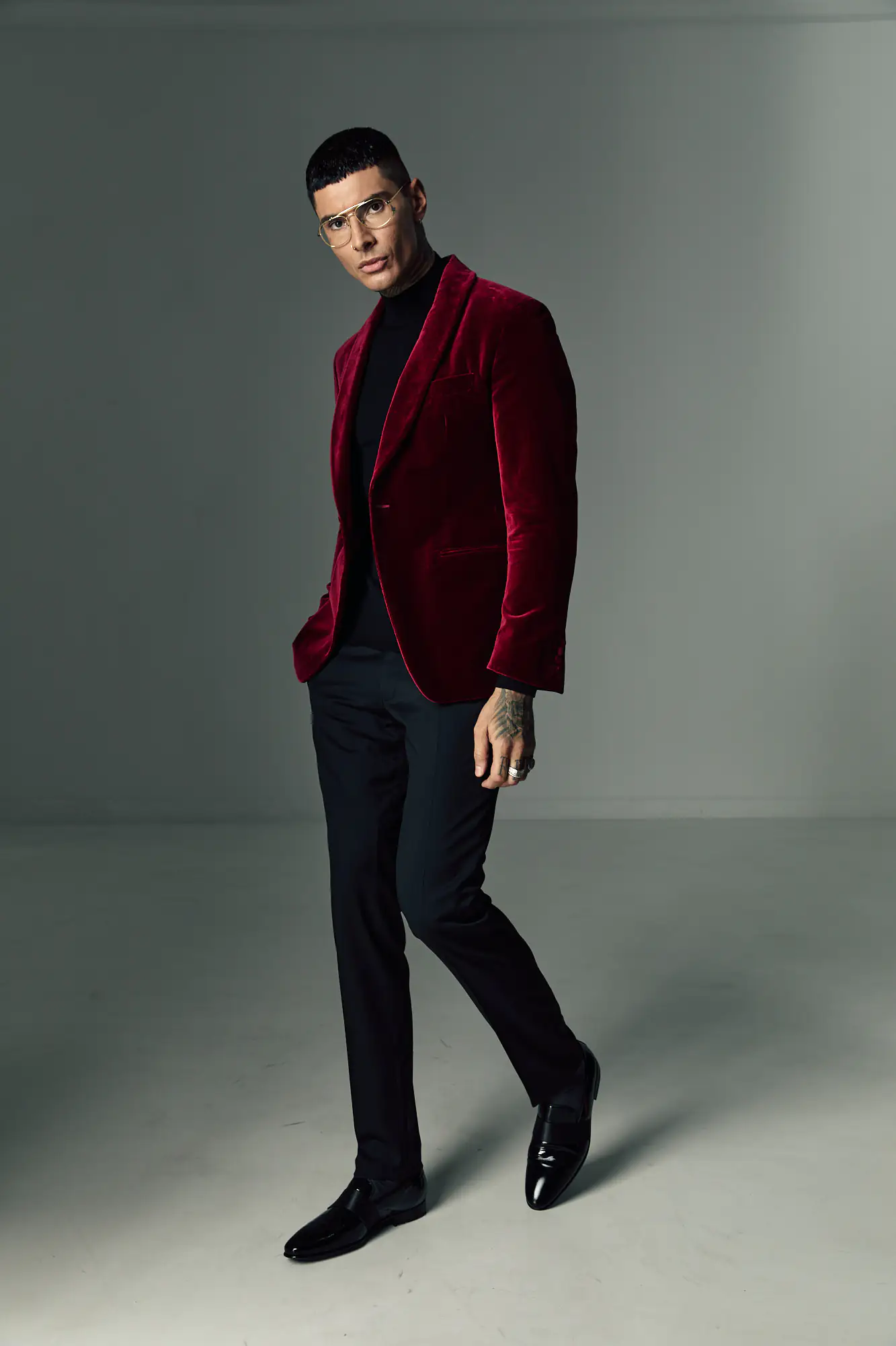 SACOU ROSU DIN CATIFEA - imagine 4