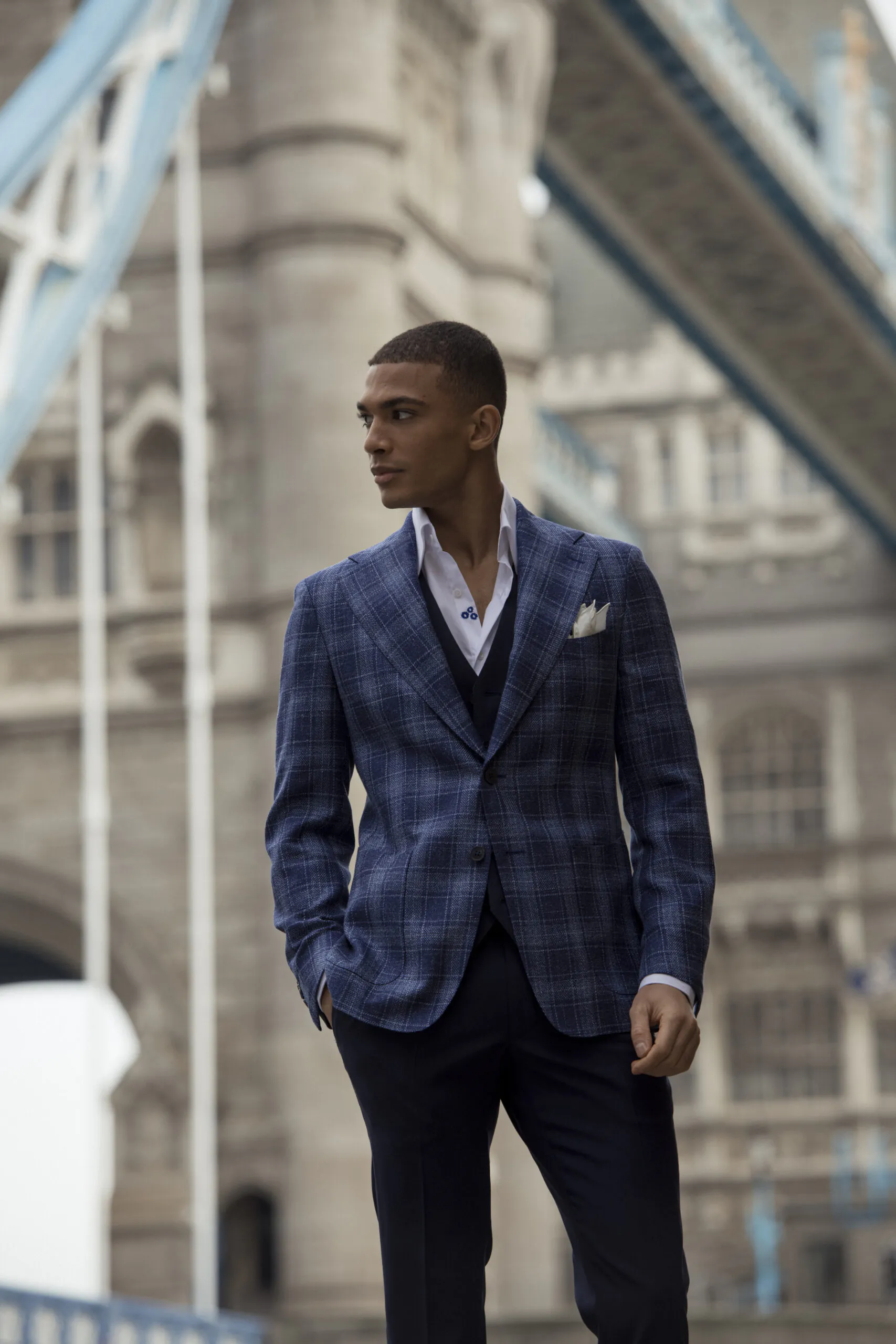 SACOU NAVY CHECK, TAILORED FIT