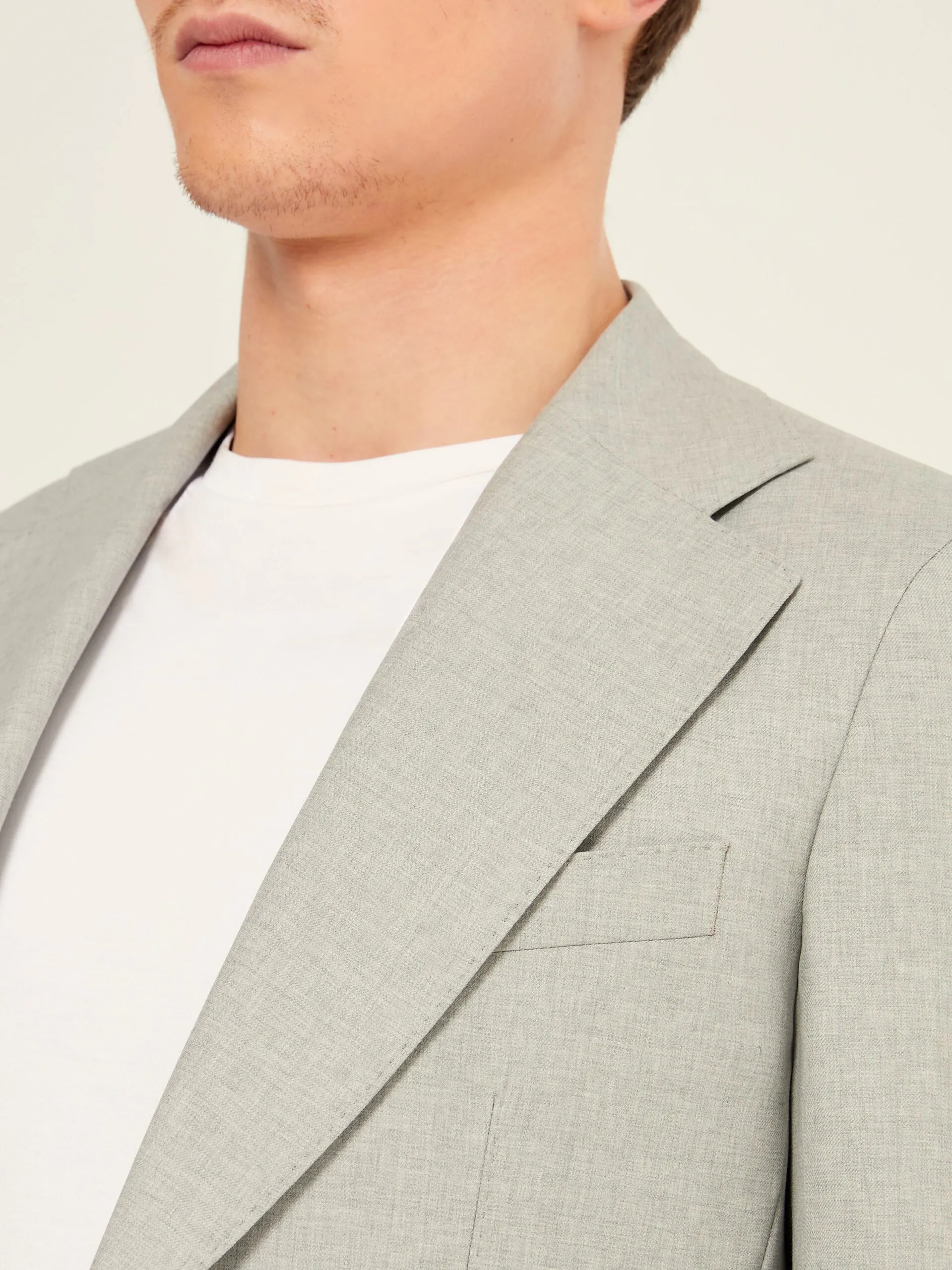 COSTUM DOUA PIESE GRI DIN LANA - imagine 3